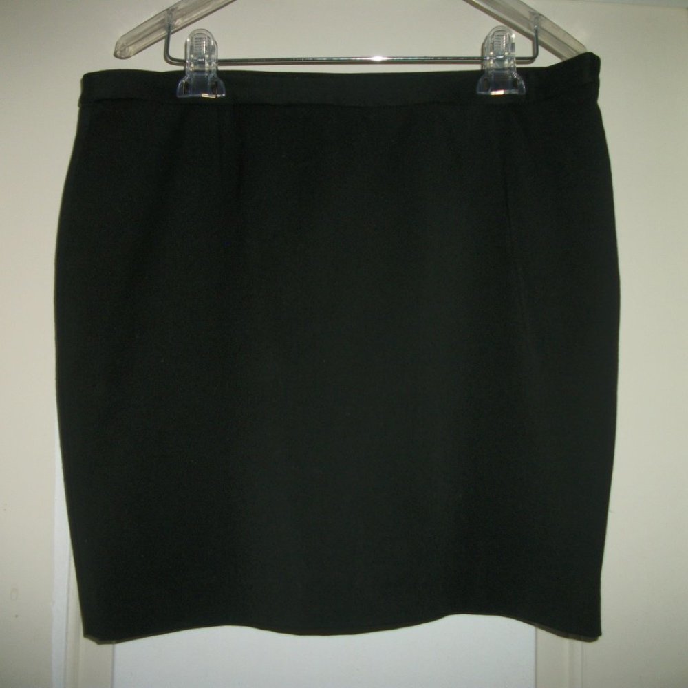OFFICE SIREN MINI SKIRT BASIC BLACK I.N.C. 14